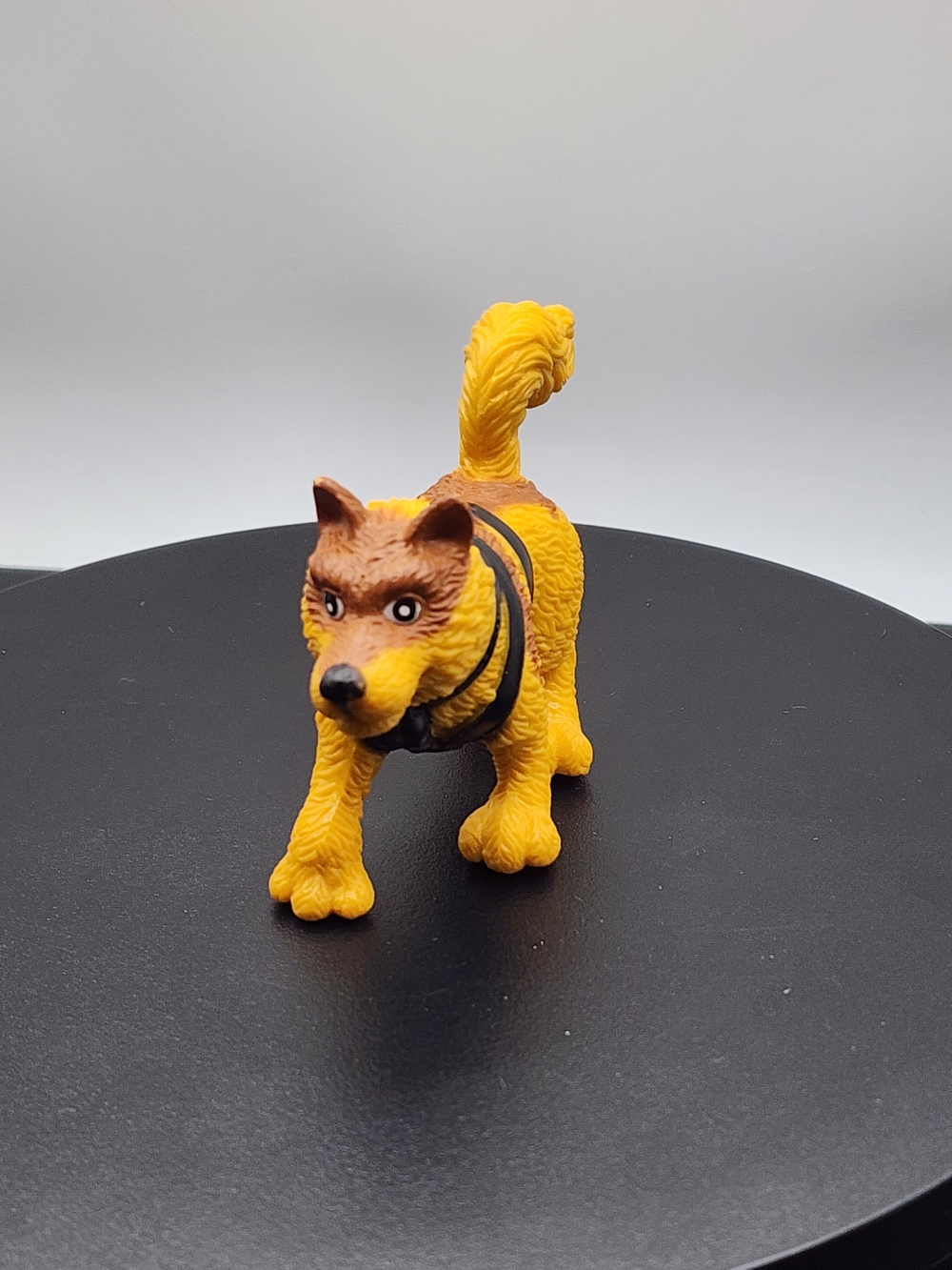 1998 GI Joe Dog Husky Rescue Action Figure Brown with Black Harness